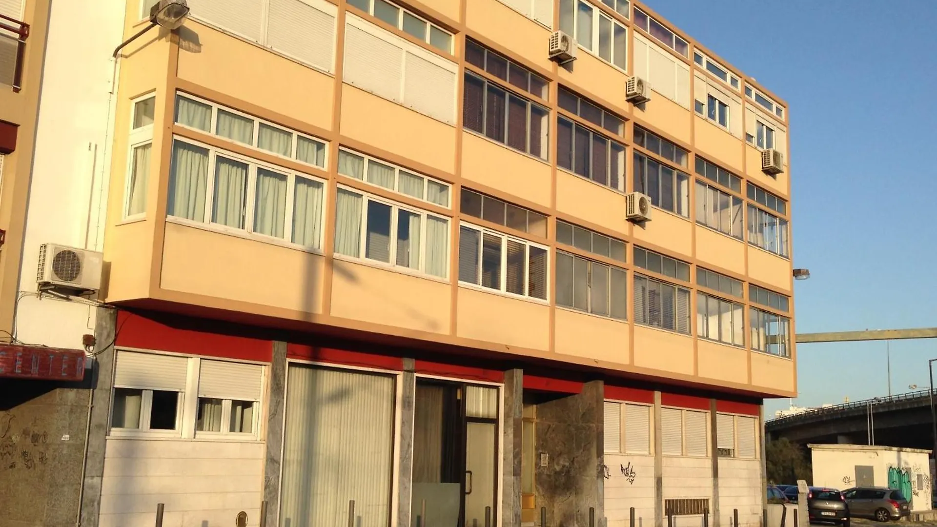 Discovery Apartment Benfica Lisbona