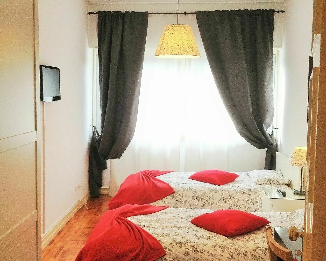 *** Affittacamere Discovery Apartment Benfica Lisbona Portogallo